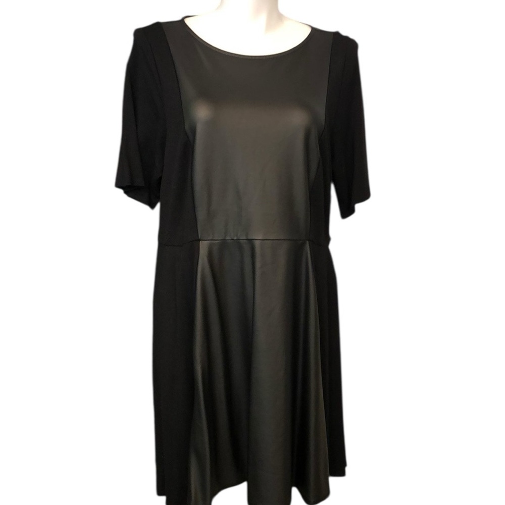 Torrid Black Short Sleeve Dress